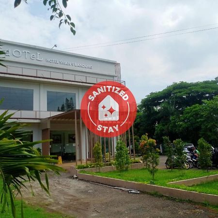 OYO 90102 Edotel Hotel By Dbest Hospitality Bandung Exterior foto