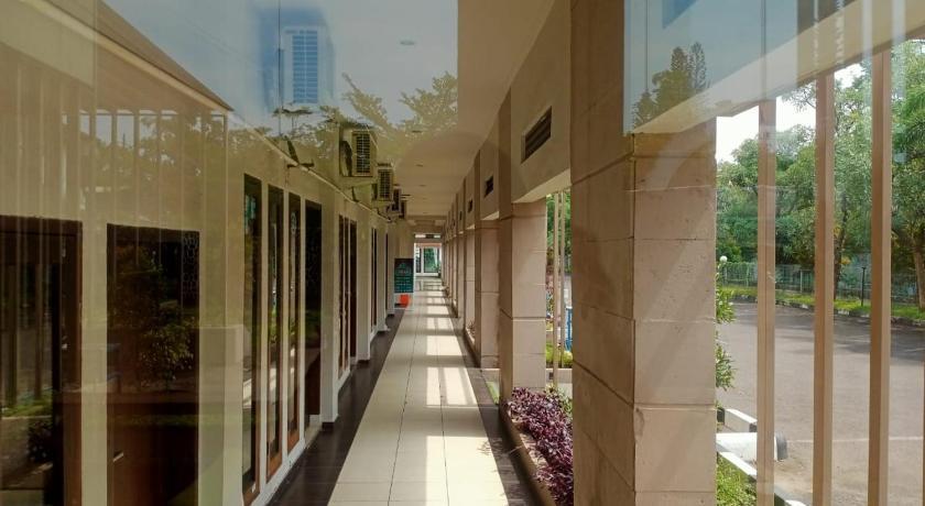 OYO 90102 Edotel Hotel By Dbest Hospitality Bandung Exterior foto
