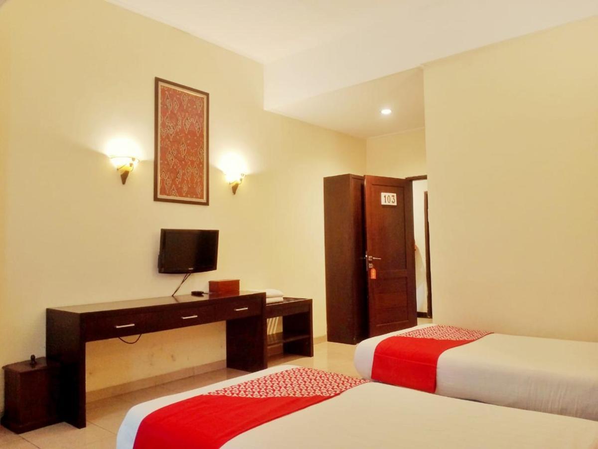 OYO 90102 Edotel Hotel By Dbest Hospitality Bandung Exterior foto