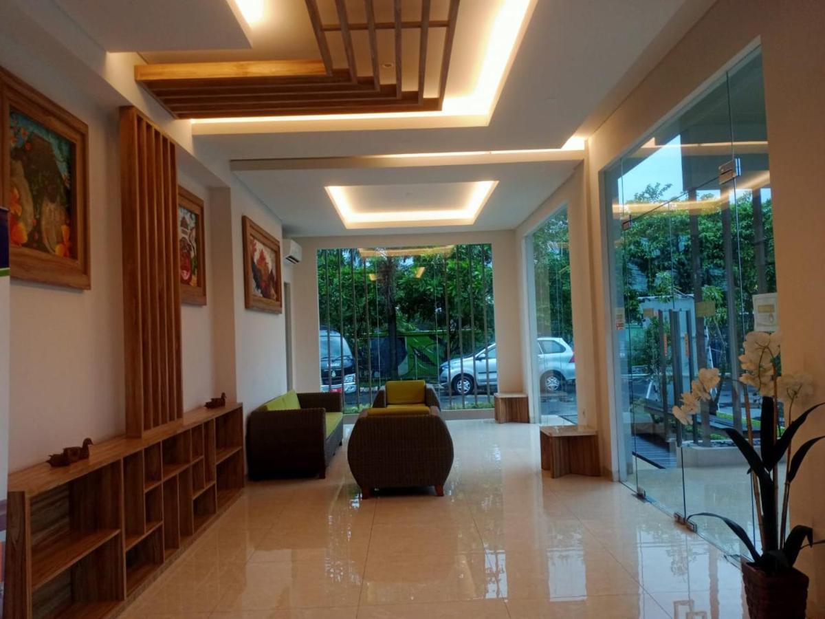 OYO 90102 Edotel Hotel By Dbest Hospitality Bandung Exterior foto