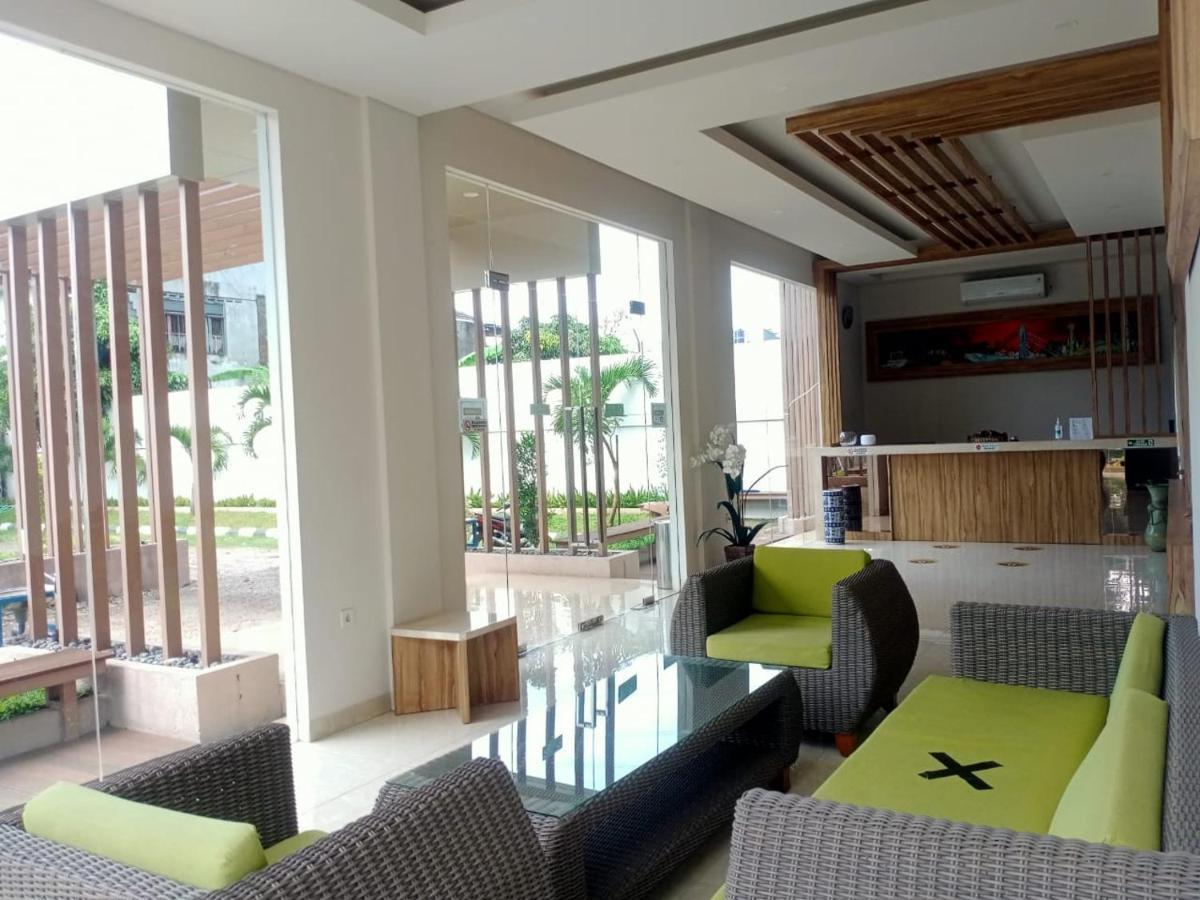 OYO 90102 Edotel Hotel By Dbest Hospitality Bandung Exterior foto