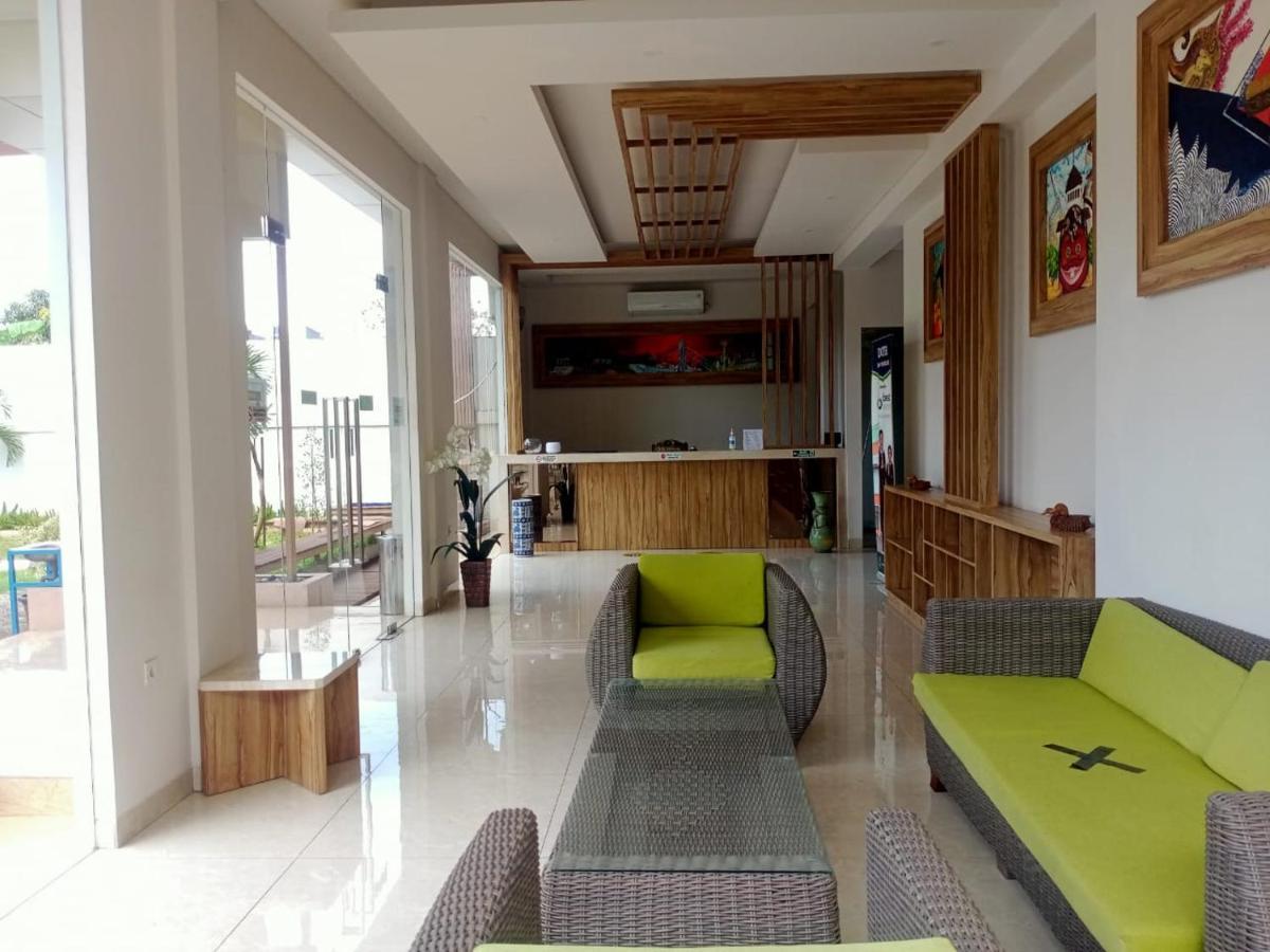 OYO 90102 Edotel Hotel By Dbest Hospitality Bandung Exterior foto